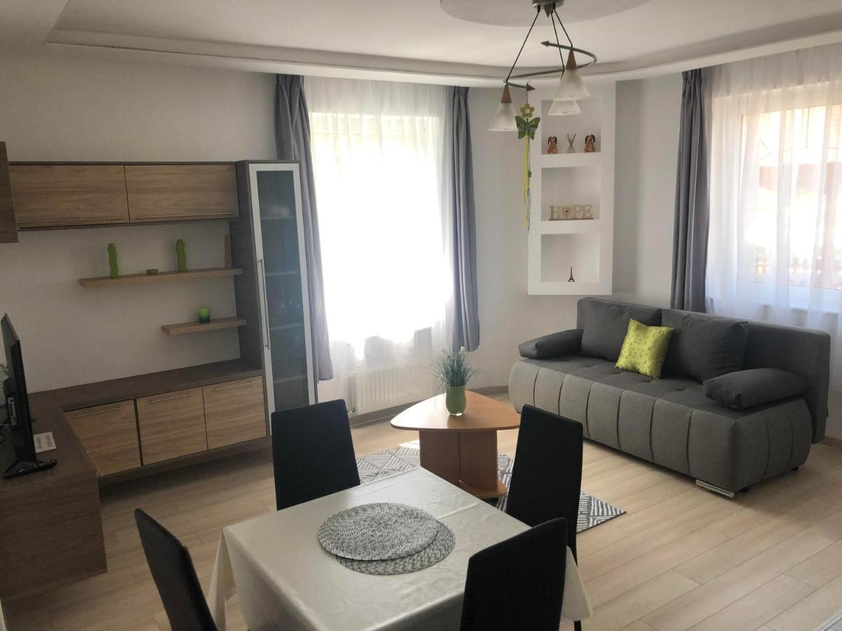 Szabó Wellness Vendégház Zamárdi Exterior foto