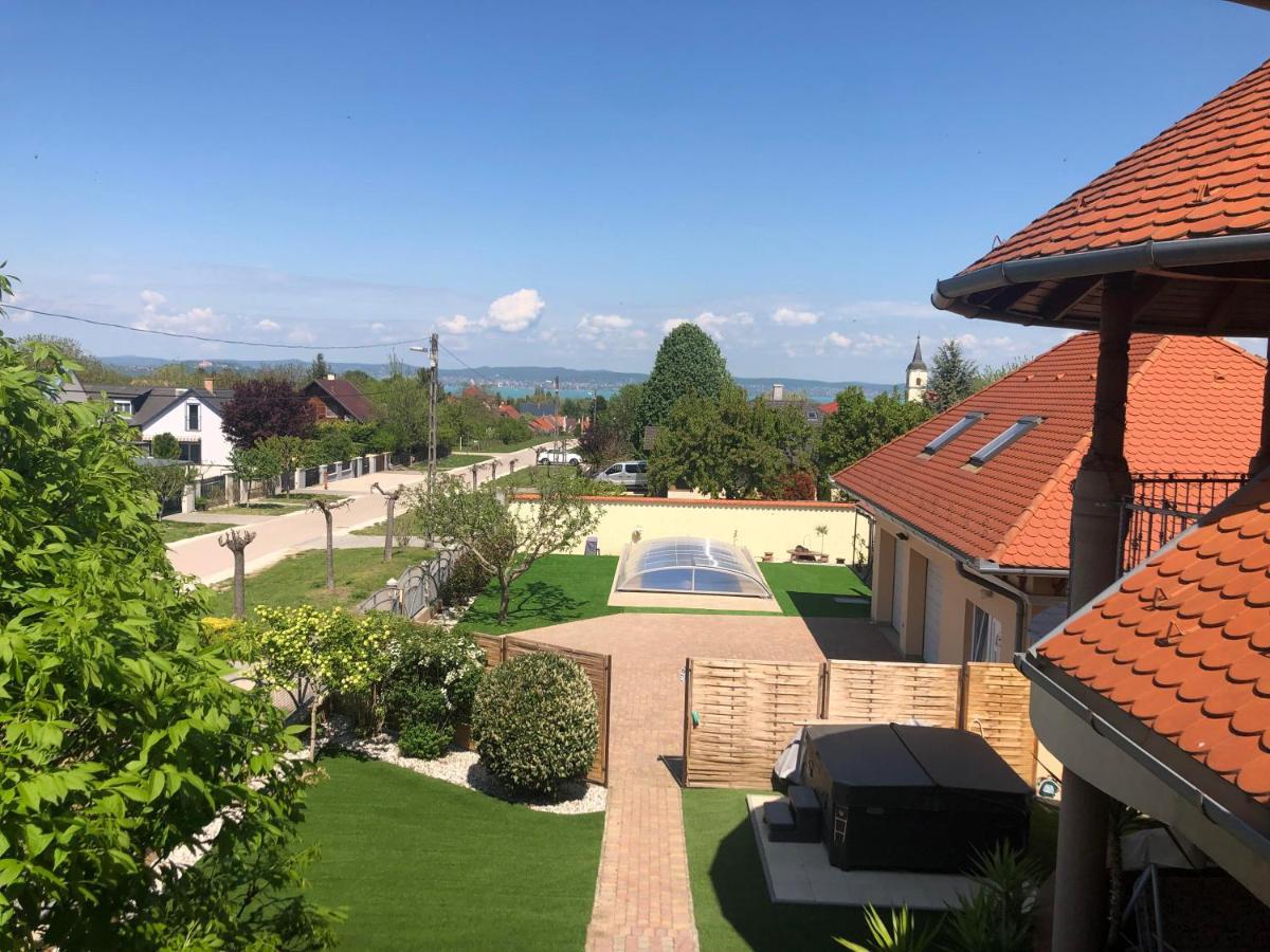 Szabó Wellness Vendégház Zamárdi Exterior foto